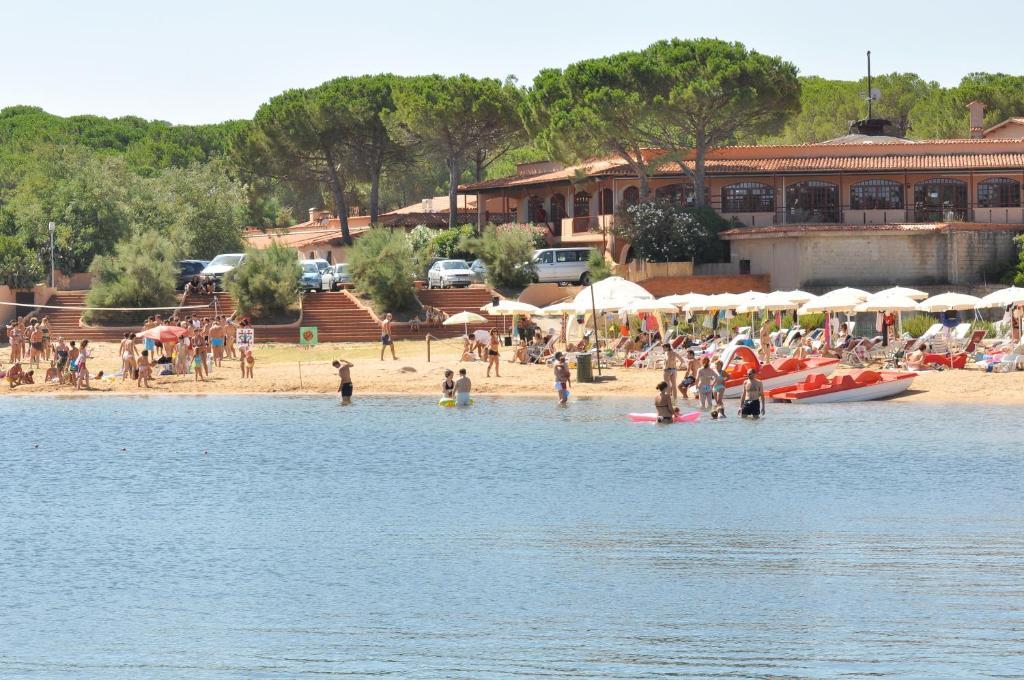 Club Esse Cala Bitta Hotel Baja Sardinia Exterior foto